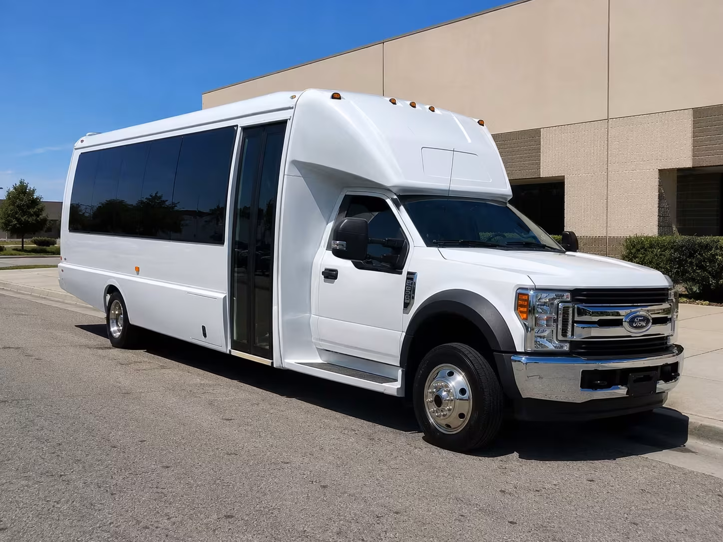 minibus rentals for smaller concert groups in the livermore area